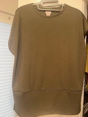 Chico's  Olive Crewneck Short-Sleeve Sweater size S (1)